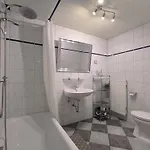 Appartamento Kiara - Mit Terrasse, 2 Schlafzimmern Und Einem Grossem Wohnzimmer *