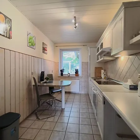 Kiara - Mit Terrasse, 2 Schlafzimmern Und Einem Grossem Wohnzimmer * 한데비트