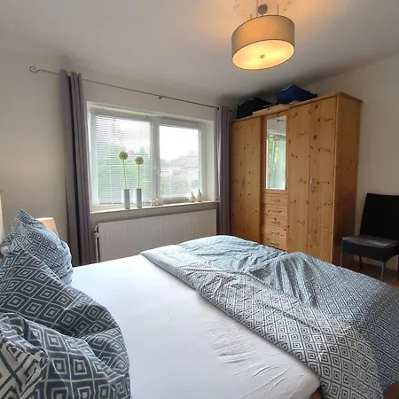 Kiara - Mit Terrasse, 2 Schlafzimmern Und Einem Großem Wohnzimmer Apartment Handewitt