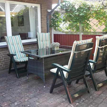 아파트 Kiara - Mit Terrasse, 2 Schlafzimmern Und Einem Grossem Wohnzimmer